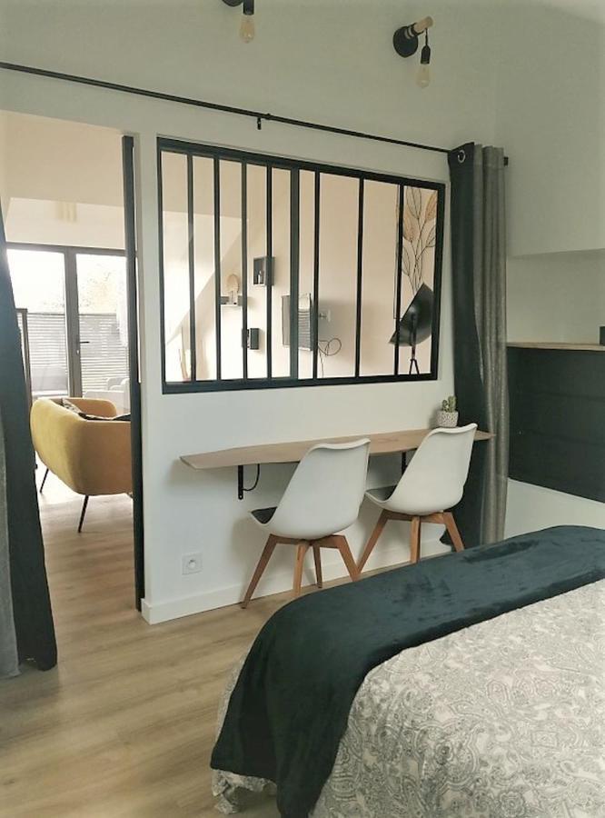 Gite La Terrasse Du 37 Breteil Bagian luar foto